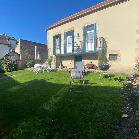 Apartment Logis Les Roses Bourbon-l'Archambault